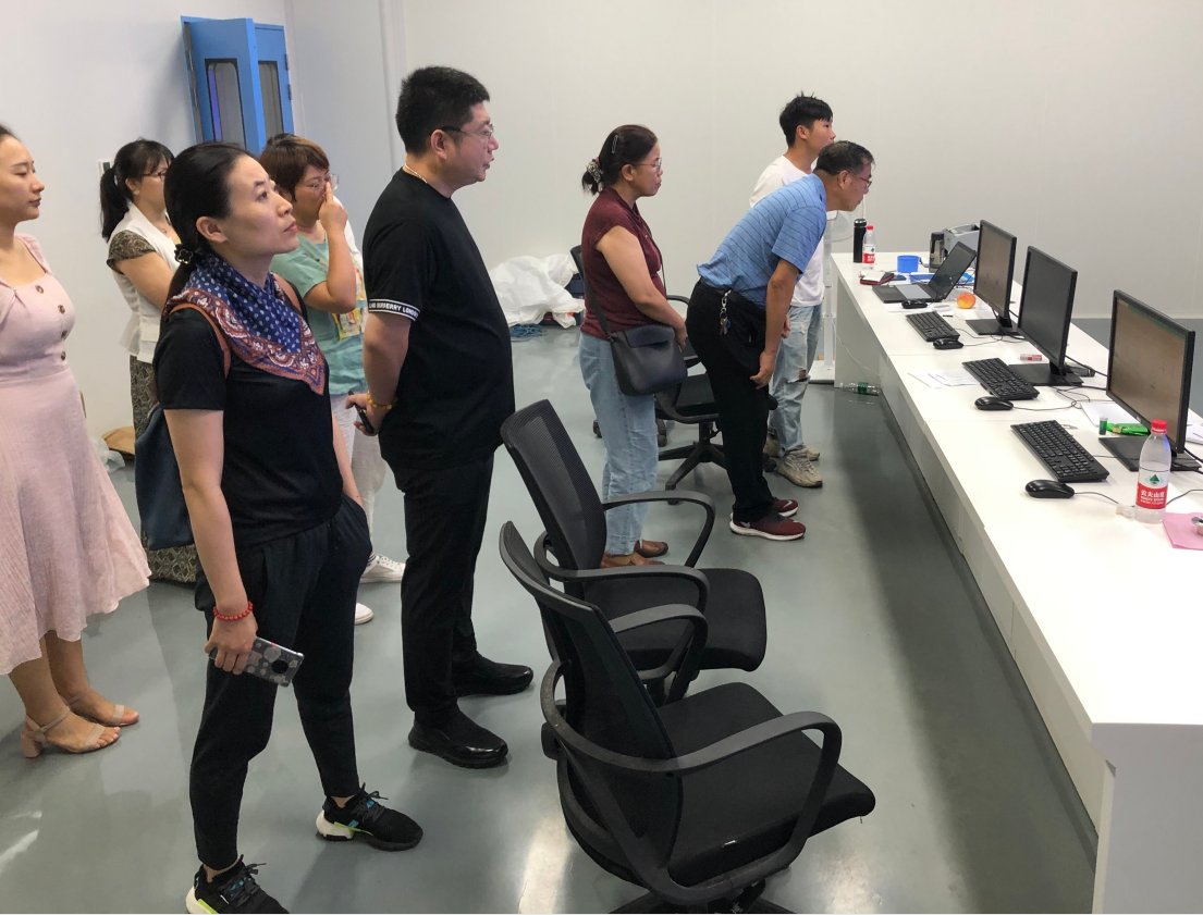 尊龙凯时集团一行考察浙江大晟药业