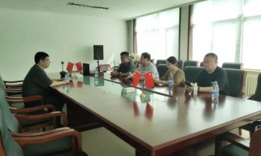 山东海促会赵会长一行和中国银河证券股投公司王总一行划分于今日上午和下昼到尊龙凯时工业园指导督导事情