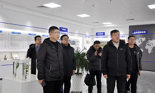 抚松生长投资集团莅临尊龙凯时集团考察交流，同谋人参未来工业生长